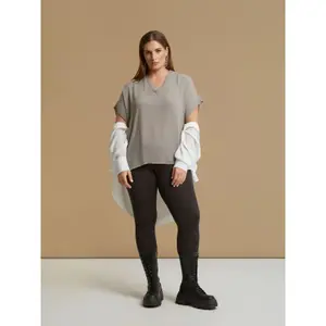 Women’s V-neck blouse Mat Fashion Essential image-3