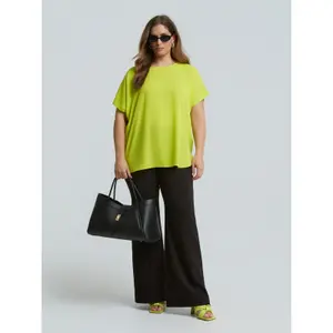 Women’s Crepe Top Mat Fashion image-2