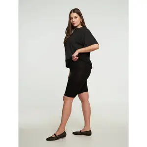Short em viscose mulher Mat Fashion Basic image-3
