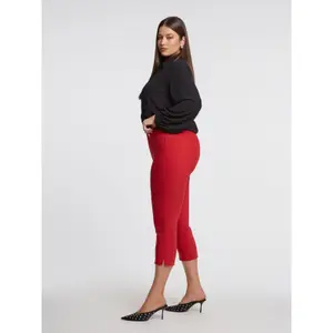 Women's Capri Jogging Trousers Mat Fashion Basic image-3