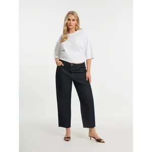 Women's Tapered 7/8 Jeans Mat Fashion image-1
