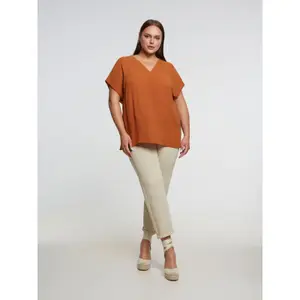 Draped V-Neck Top for Women Mat Fashion image-2