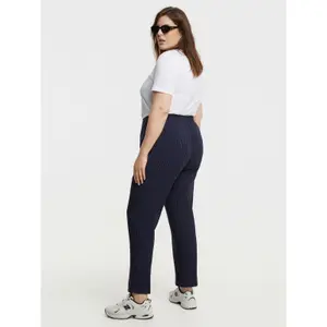 Women's Pinstripe Slim Fit Trousers Mat Fashion image-4