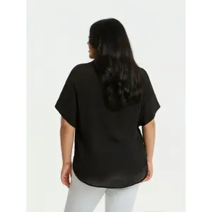 Women's Pocketed Panel Shirt with Front Tie Mat Fashion image-2