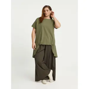 Women's Longer Back Hem T-Shirt Mat Fashion image-2