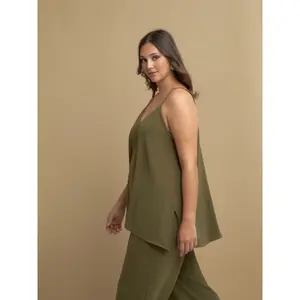Women's Crepe Vest Mat Fashion Essential image-3