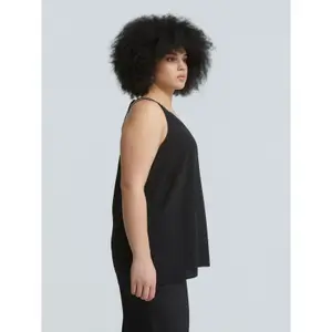 Women’s Ornate V-Neck Top Mat Fashion image-4