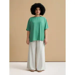 Women's Deep Back Crepe Blouse Mat Fashion image-2
