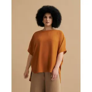 Women's Deep Back Crepe Blouse Mat Fashion image-2