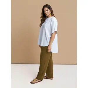 Women's Deep Back Crepe Blouse Mat Fashion image-3