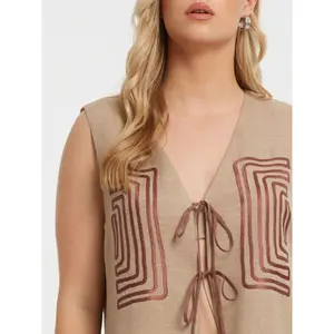 Linen Blend Maze Embroidered Gilet Women's Mat Fashion image-4