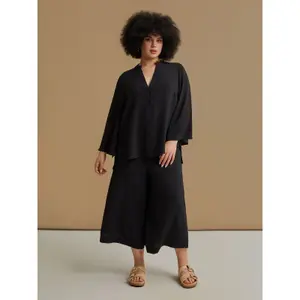 Women's V-Neck Crepe Blouse Mat Fashion Airwashed image-1