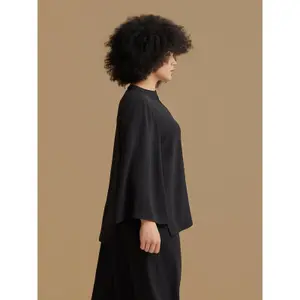 Women's V-Neck Crepe Blouse Mat Fashion Airwashed image-4