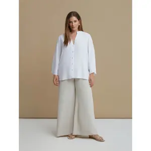 Women's V-Neck Crepe Blouse Mat Fashion Airwashed image-1