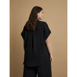 Round Hem Crepe Blouse Women Mat Fashion image-3