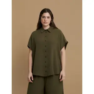 Round Hem Crepe Blouse Women Mat Fashion image-1