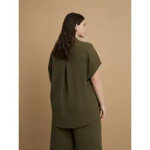 Round Hem Crepe Blouse Women Mat Fashion image-3