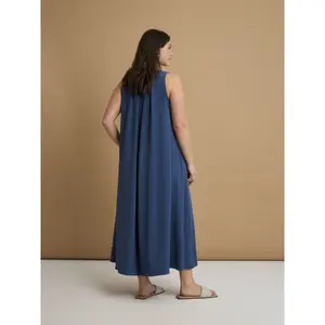 Sleeveless Long Crepe Dress for Women Mat Fashion image-2