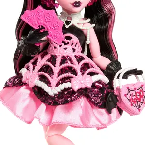Doll woman Mattel Monster High Scary Sweet Birthday 1600 Draculaura image-3