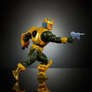 Figurita Mattel Transformers Bumblebee Armor Man-At-Arms image-3