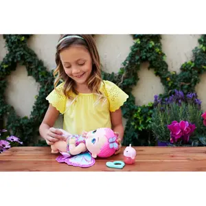 Butterfly baby doll drinks peepee Mattel France image-3