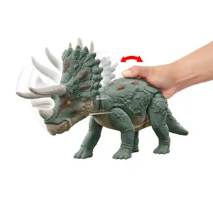 Figurina Mattel Jurassic World Epic Evolution Gigantic Trackers Triceratops image-1