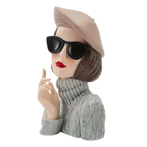 Decorative figurine Mauro Ferretti Donna Paris B image-1