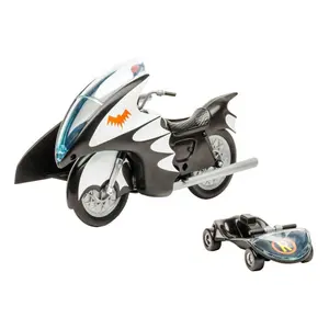 Batcycle vehicle figure with side car McFarlane Toys DC Retro image-4