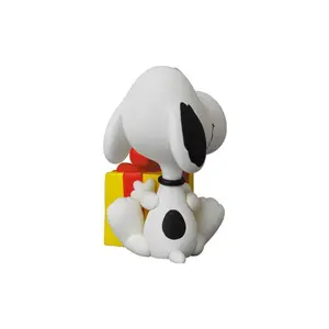 Miniature collectible figurine Medicom Peanuts Snoopy image-2
