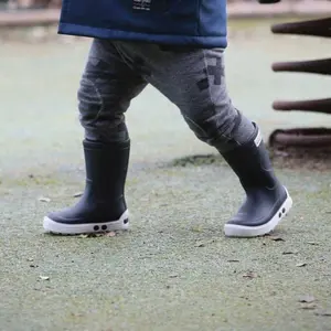 Children's rain boots Méduse Airport image-4