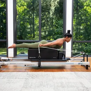 Reformer Pilates z pionowym wsparciem Merrithew At Home SPX image-6