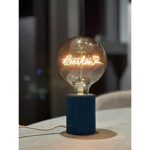 Lampadina E27 da tavolo Message in the Bulb Love berlin image-1