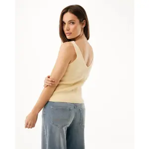 Women's Ribbed Fabric Vest Mexx image-3