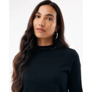 Women's Round Neck Embellished T-Shirt Mexx image-5