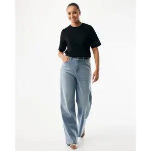 Woman's embroidered T-shirt Mexx image-4