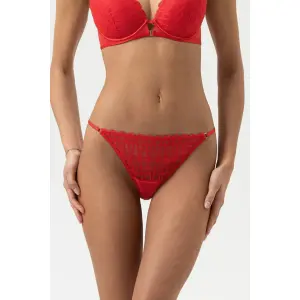 String Damen Mey Captivating image-1