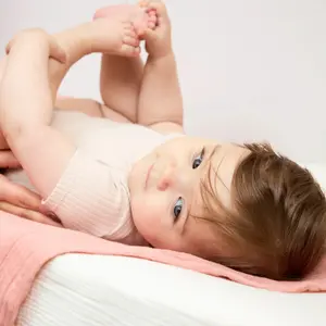 Madrasskydd i förtvättad muslin baby Meyco Baby image-2