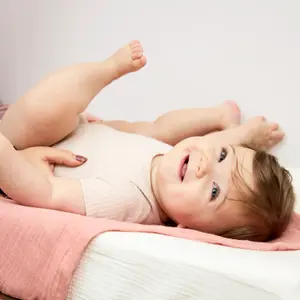 Madrasskydd i förtvättad muslin baby Meyco Baby image-3