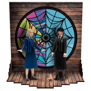 696198170467-figurine-mezco-toyz-wednesday-enid-multicolour-9-5-cm