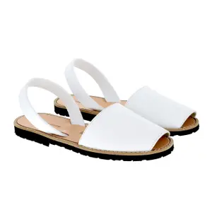 Baby girl leather sandals Minorquines Avarca image-2