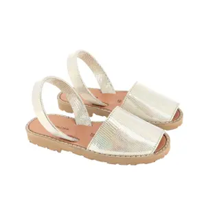 Baby girl metallic sandals Minorquines Avarca Laser Platino image-2
