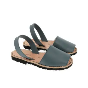 Baby girl leather sandals Minorquines Avarca image-2