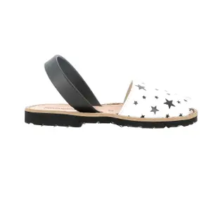 Girl's leather star sandals Minorquines Avarca image-0