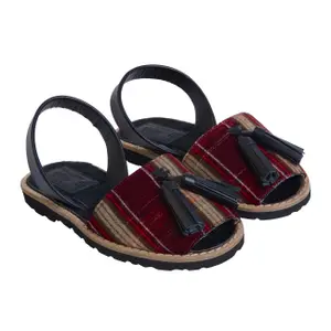 Tartan tassel sandals for girls Minorquines Avarca image-1