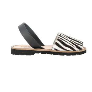 Baby girl zebra leather sandals Minorquines Avarca image-0