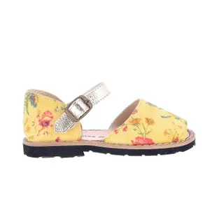 Flowered leather buckle sandals for baby girl Minorquines Frailera image-0