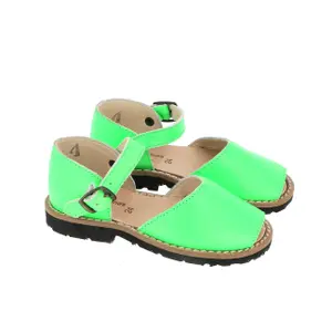Leather buckle sandals for baby girl Minorquines Frailera image-1