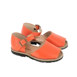 Leather buckle sandals for baby girl Minorquines Frailera image-1