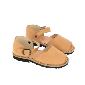 Leather buckle sandals for girls Minorquines Frailera image-1