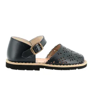 Flower girl perforated leather buckle sandals Minorquines Frailera image-0